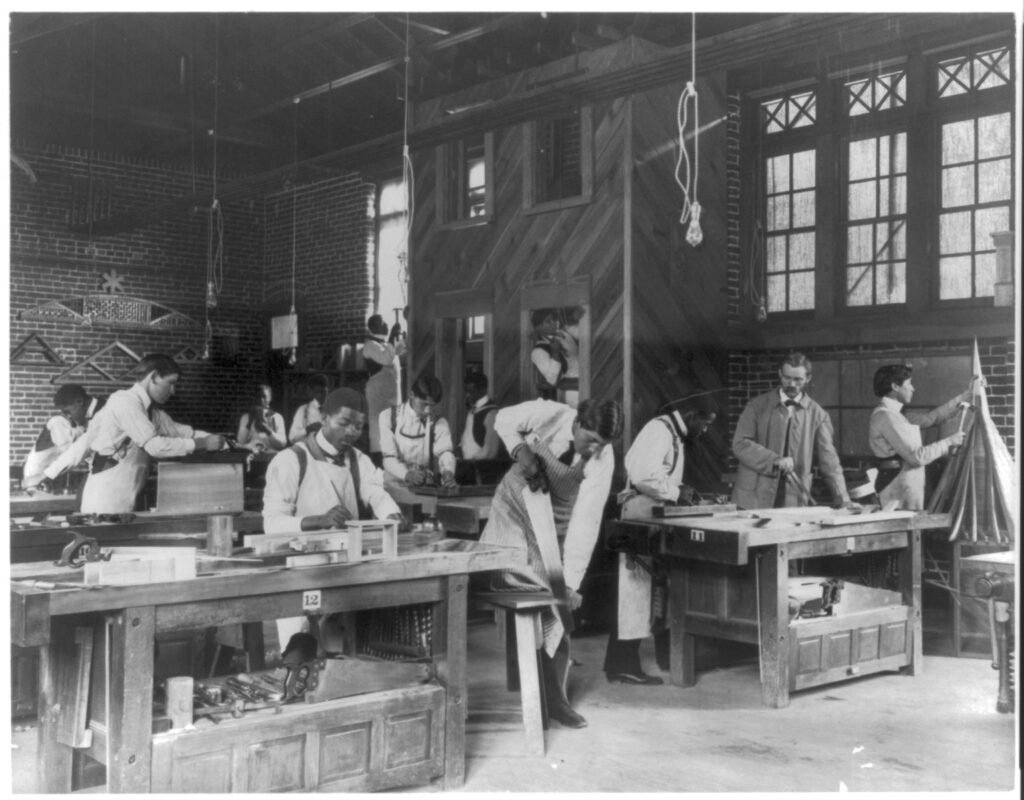 Vocational training in a workshop